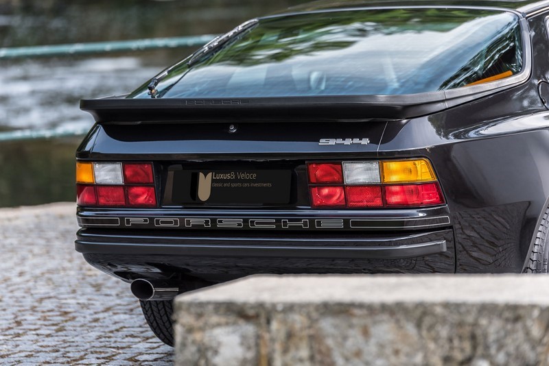 1988 Porsche 944 2.5 4700Kms!